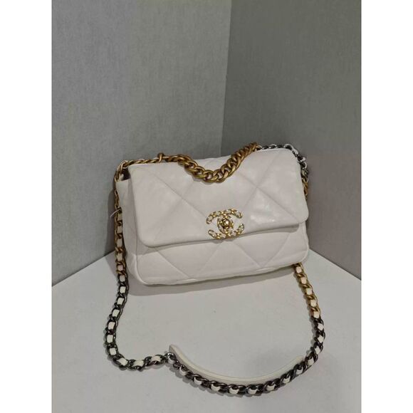 Chanel Handbags - Chanel Women Pre-Loved Bag Very Good Condition